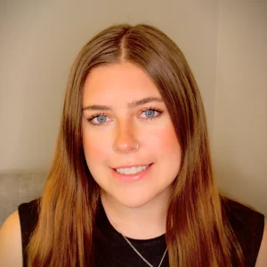 Julie Francis, Assistant Property Manager, headshot